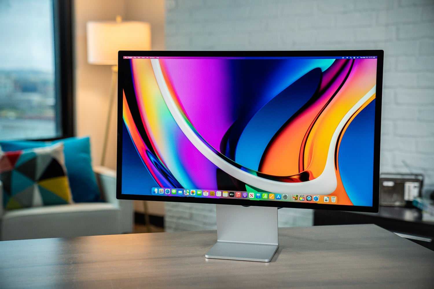 Apple sonunda Studio Display'in kamerasını macOS Monterey 12.4'te düzeltiyor 1 Apple Studio Display ve Mac Studio masaüstü düzeni