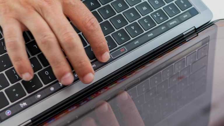 Yeni MacBook Pro 2021 Yayın Tarihi, 14 inç Yeniden Tasarım, Fiyat ve Özellikler
