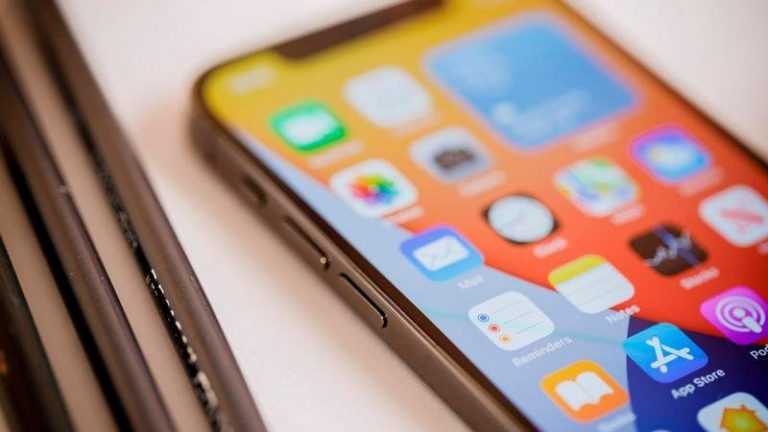 Apple, 240 Hz iPhone Ekran Patenti ile Büyük Düşünüyor