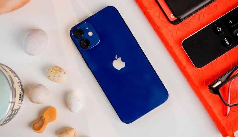 İOS 15 ve macOS 12 Spotted'a İlk Referanslar 3 apple iphone 12 mini review 50 thumb800