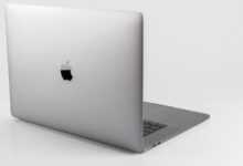 mbp 2017 08 back thumb800