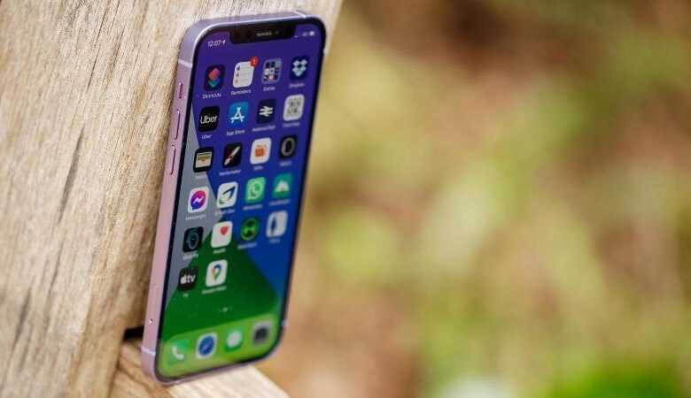 iPhone 13: Enerji Açısından Verimli LTPO Ekranı İçin Daha Fazla Kanıt 3 apple iphone 12 purple review 23 thumb800