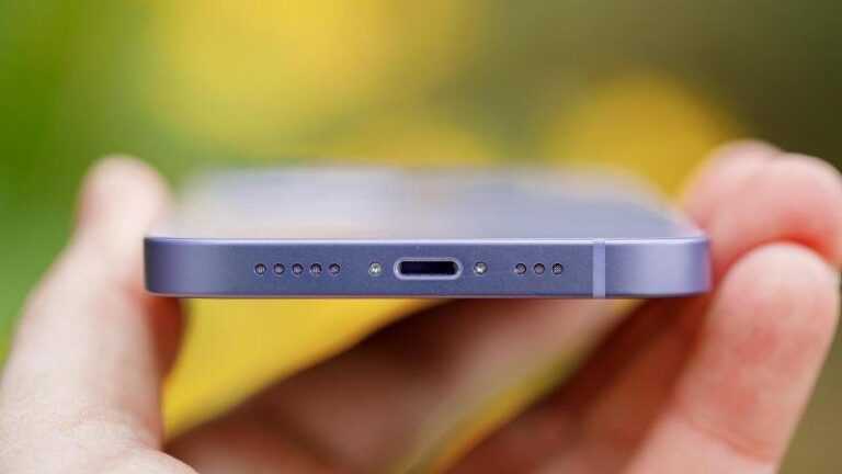 Katlanabilir iPhone için iki ila üç yıl bekleyin: Gurman