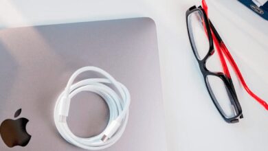 apple glasses thumb800