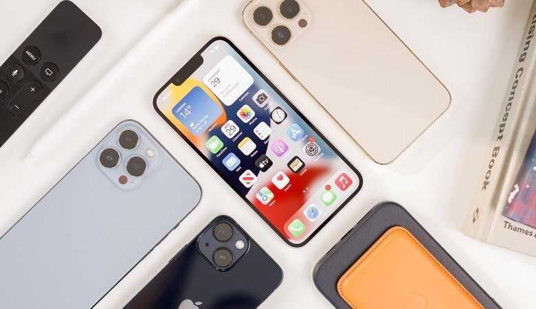 Apple, iOS 15.1.1 Sürümü ile 'Call Drop' iPhone Hatasını Düzeltiyor 5 iphone 13 group shots review 5 thumb800