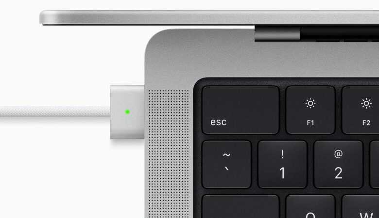'MagUnsafe' İşini Yapmıyor, MacBook Pro Sahipleri Şikayet Ediyor 3 macbook pro magsafe thumb800