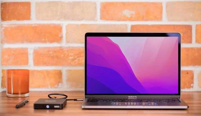 Gurman, Bu Sonbaharda Gelen M2 MacBook Pro'nun Daha Fazla Detayını Deklare etti 3 new macbook pro m2 thumb800