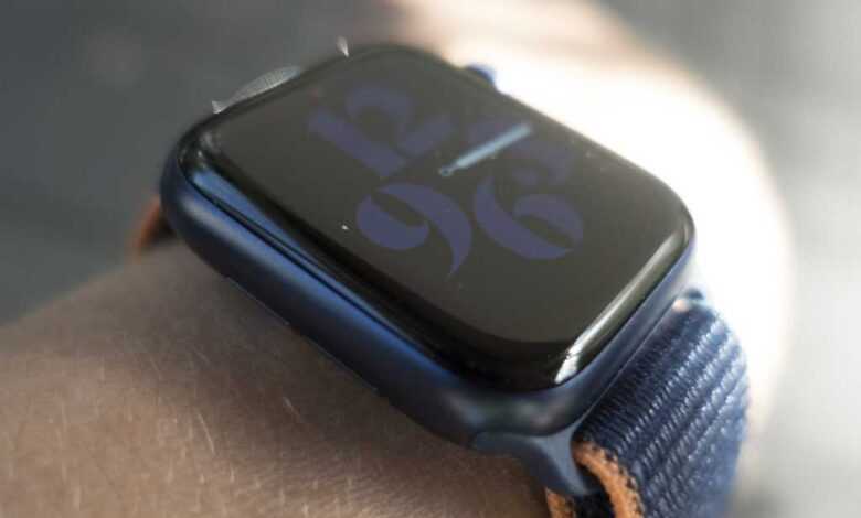 Apple uyardı, Apple Watch Series 6 ekranları kalıcı olarak boş kalabilir 3 apple watch series 6 1