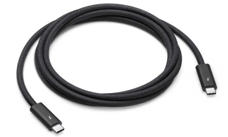 Apple'ın 159 dolarlık 3 metrelik Thunderbolt 4 kablosu şehirdeki tek oyun 3 3 meter thunderbolt 4 cable