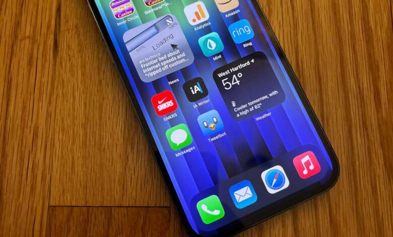 Tuhaf iOS hatası, iPhone yuvasındaki Apple Music için Spotify'ı değiştiriyor 3 apple music dock