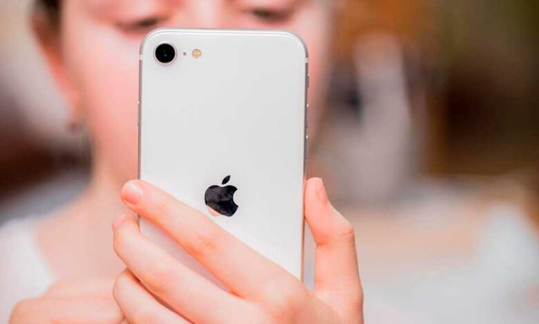 Apple, Android telefonlarda ve PC'lerde 'şifresiz' iPhone girişlerini destekleyecek 3 iphone se 2020 review 28 1