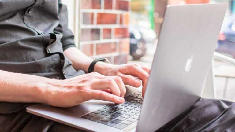 Yinelenen dosyaları silerek Mac’inizi nasıl hızlandırabilirsiniz?