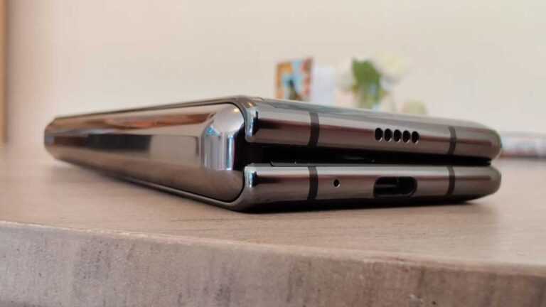 Apple, ilk katlanabilir iPhone’u için benzersiz bir ekran deniyor