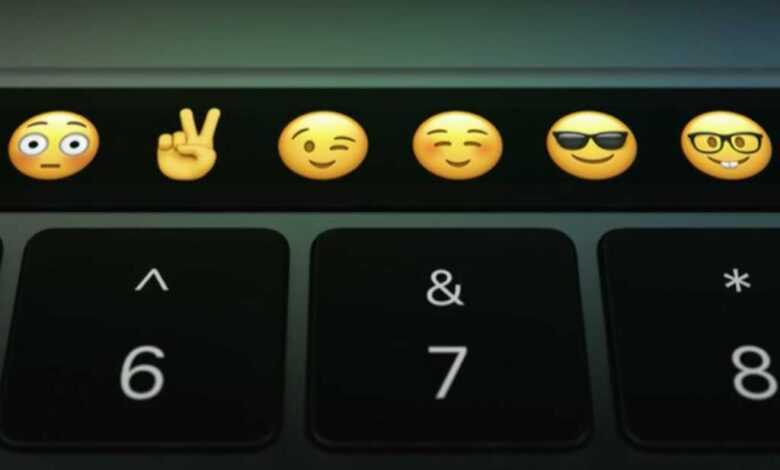Apple'ın tarihin çöplüğüne atması gereken üç donanım özelliği 5 touch bar emoji