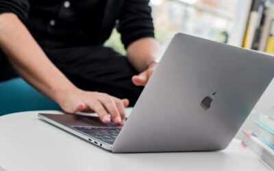 Kelebek klavyeli bir MacBook’unuz varsa, Apple size 395 dolar borçlu olabilir.