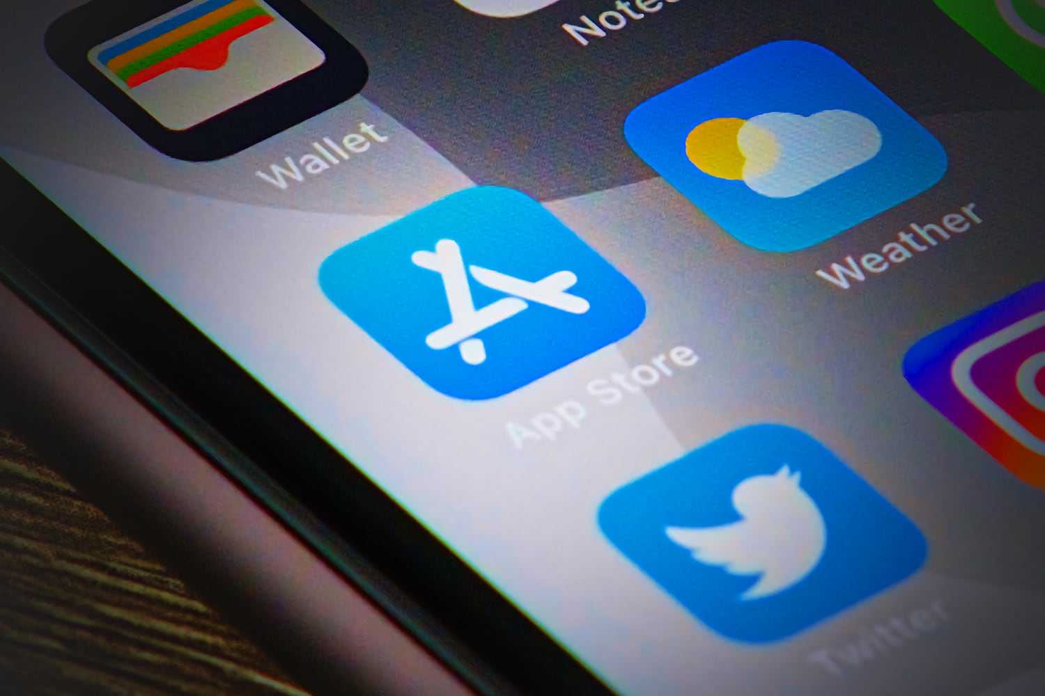 Apple zaten düşük performans gösteren yaklaşık 3 milyon uygulamayı kaldırdı 1 Apple App Store logosu ve uygulama simgeleri