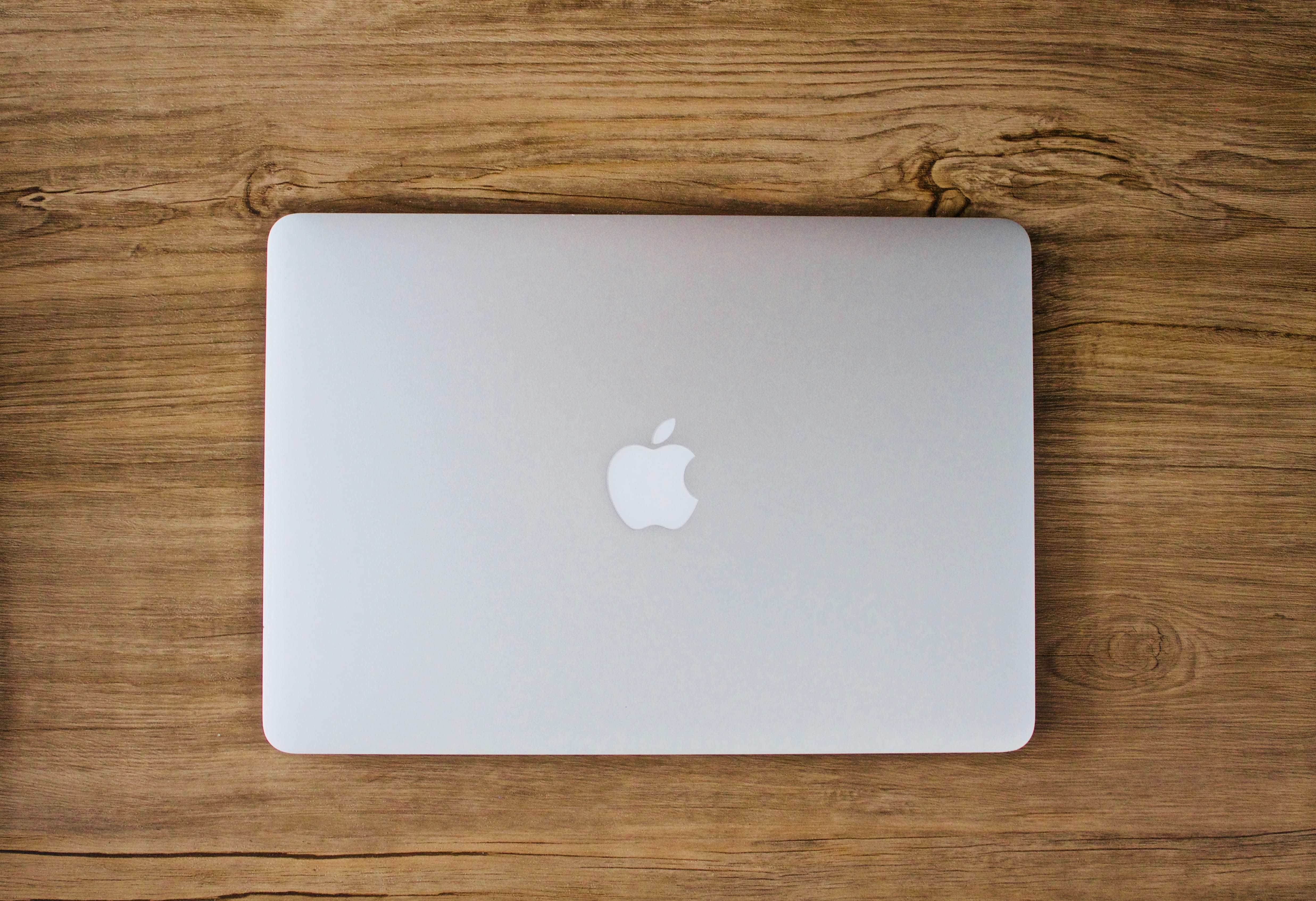 MacBook Ultra OLED: M5 Pro ve M5 Max Fiyatı Ne Zaman? 3 MacBook Ultra OLED