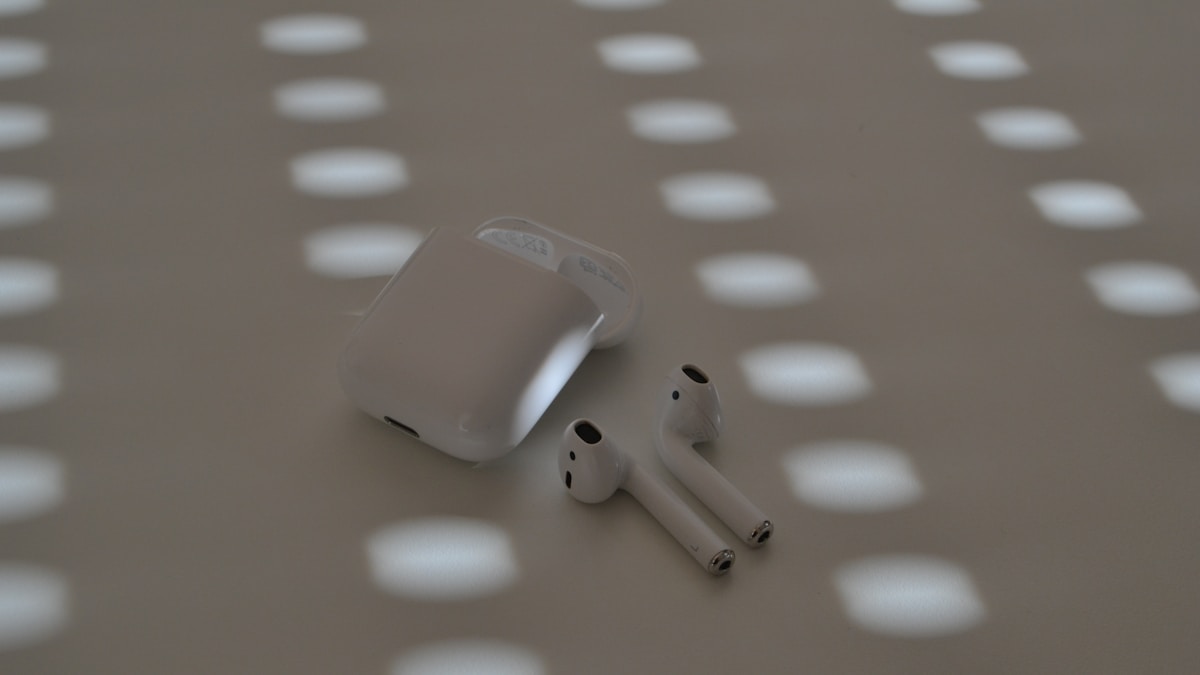 AirPods Pro 3 vs AirPods Max 2: 2026'da Hangisi Alınır? 1 AirPods Pro 3 vs AirPods Max 2