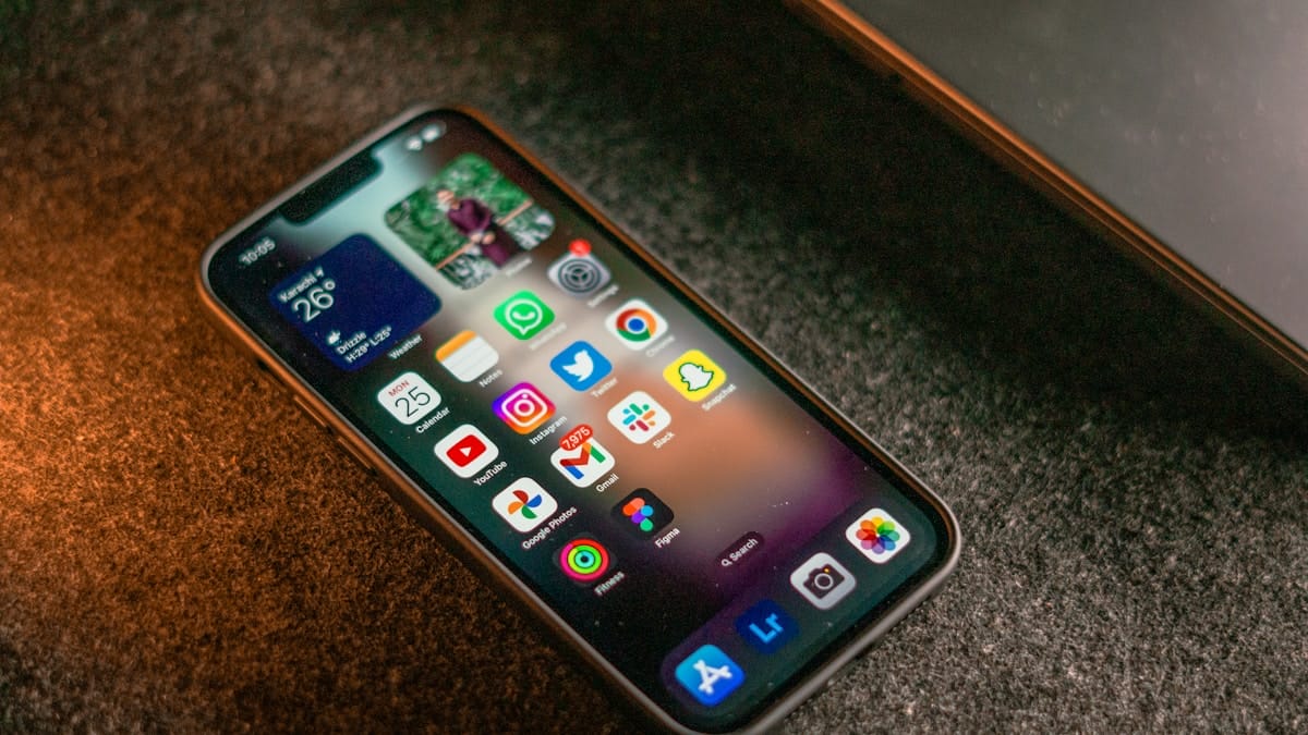 Apple Intelligence Siri AI - Apple Intelligence ile Siri AI: Yeni Özellikler Rehberi 1 Apple Intelligence Siri AI