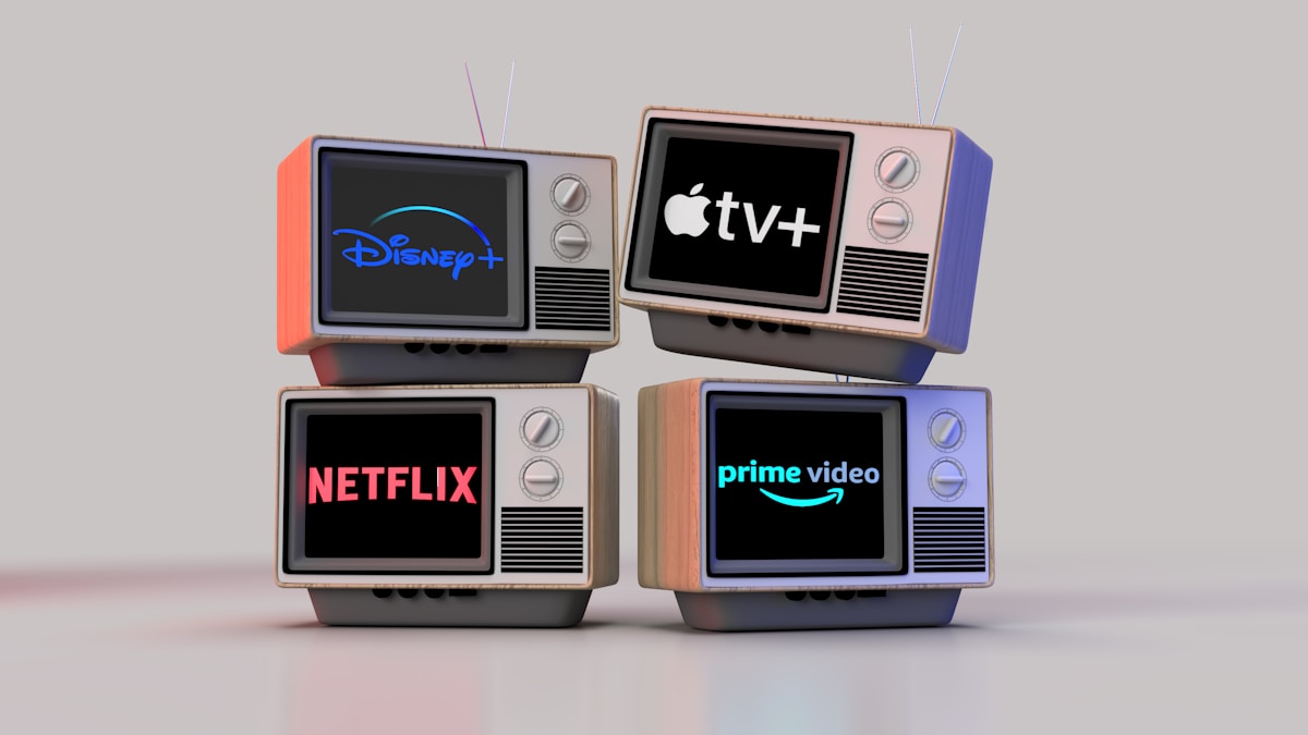 Apple TV+ vs Netflix vs Disney+: 2026'nın En İyisi Hangisi? 1 Apple TV+ vs Netflix vs Disney+