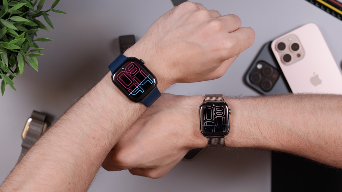 Apple Watch Series 10 vs Ultra 3: 2026'da Hangisi Alınır? 1 Apple Watch Series 10 Ultra 3