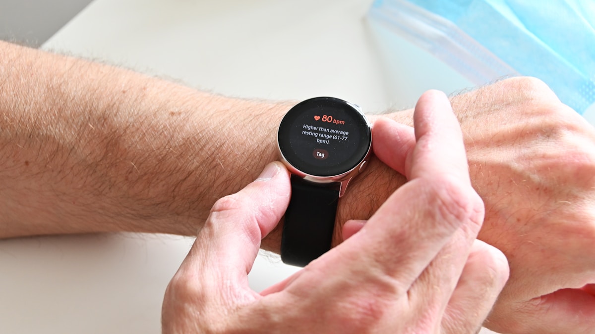 En İyi Apple Watch Series 9 Alternatifleri 2026: Spor Saati Rehberi 2 Apple Watch alternatifleri