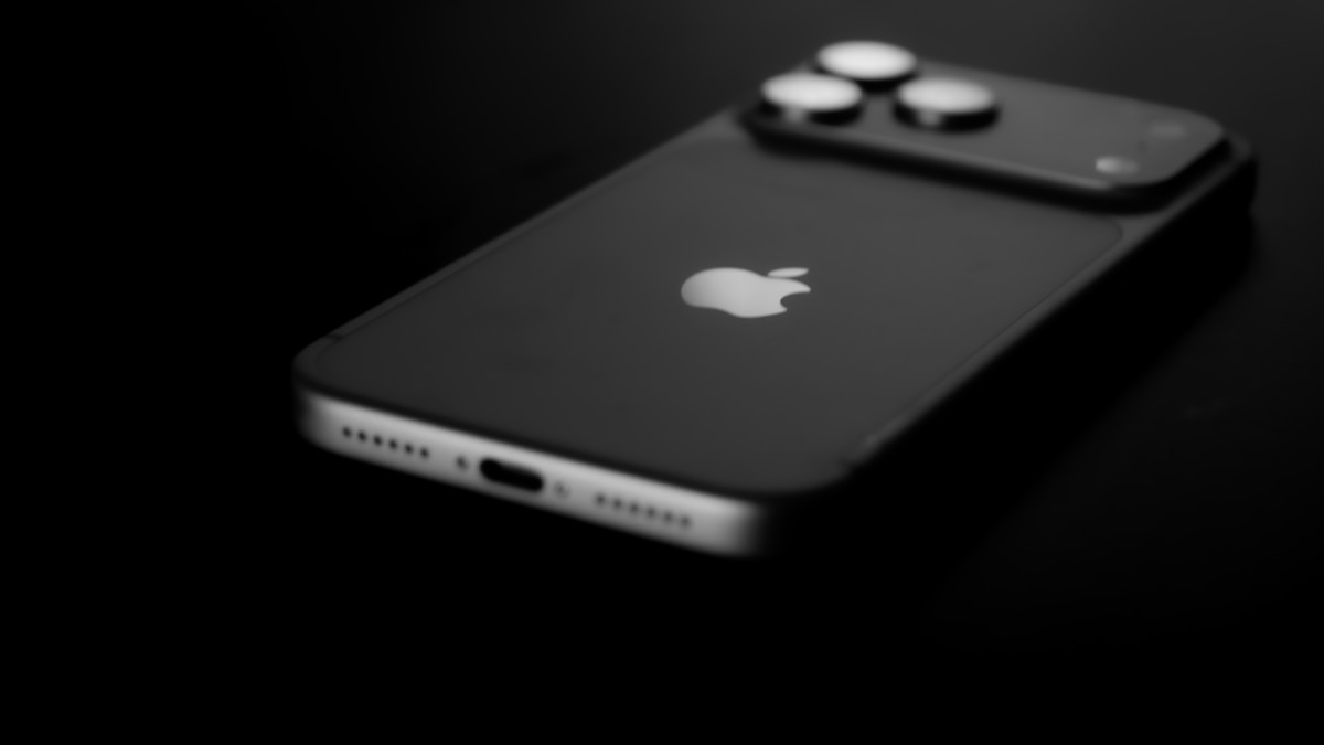En İyi iPhone 17 Pro Max Kılıfları 2026: En Sağlam 10 Model 2 iPhone 17 Pro Max kılıfı