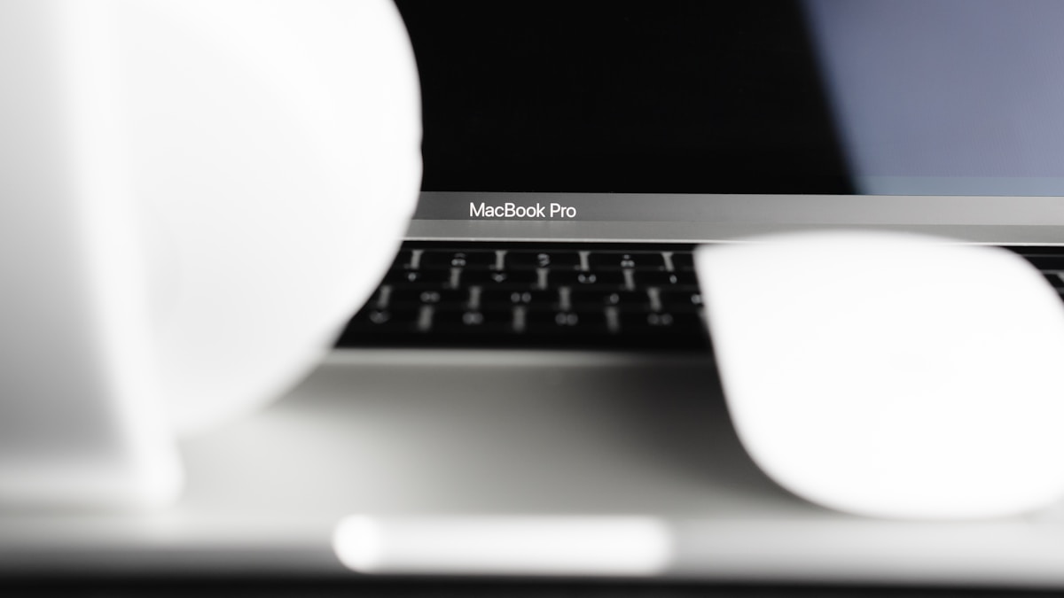 iPad Air 7 vs MacBook Air M4: Öğrenciler İçin Hangisi Daha İyi? 1 iPad Air 7 vs MacBook Air M4