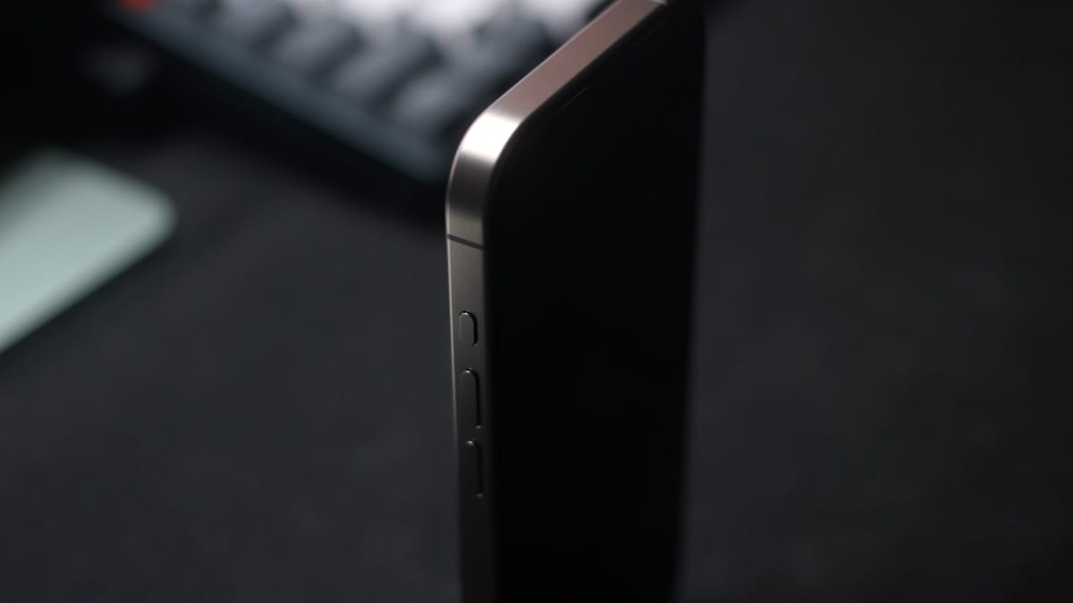 iPhone 17 Pro Max vs Pro 2026 - iPhone 17 Pro Max vs Pro: Hangisini Almalısınız? 1 iPhone 17 Pro Max vs Pro 2026 - iPhone 17 Pro Max vs Pro