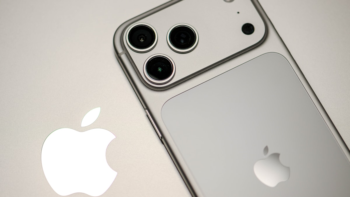 iPhone 17 Pro vs 16 Pro Max: 2026'da Yükseltmeye Değer mi? 1 iPhone 17 Pro vs 16 Pro Max
