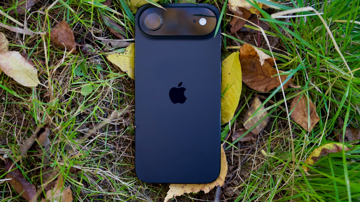 iPhone 17 Pro vs Pixel 10 Pro: 2026'da Hangisi Kazanır? 1 iPhone 17 Pro vs Pixel 10 Pro