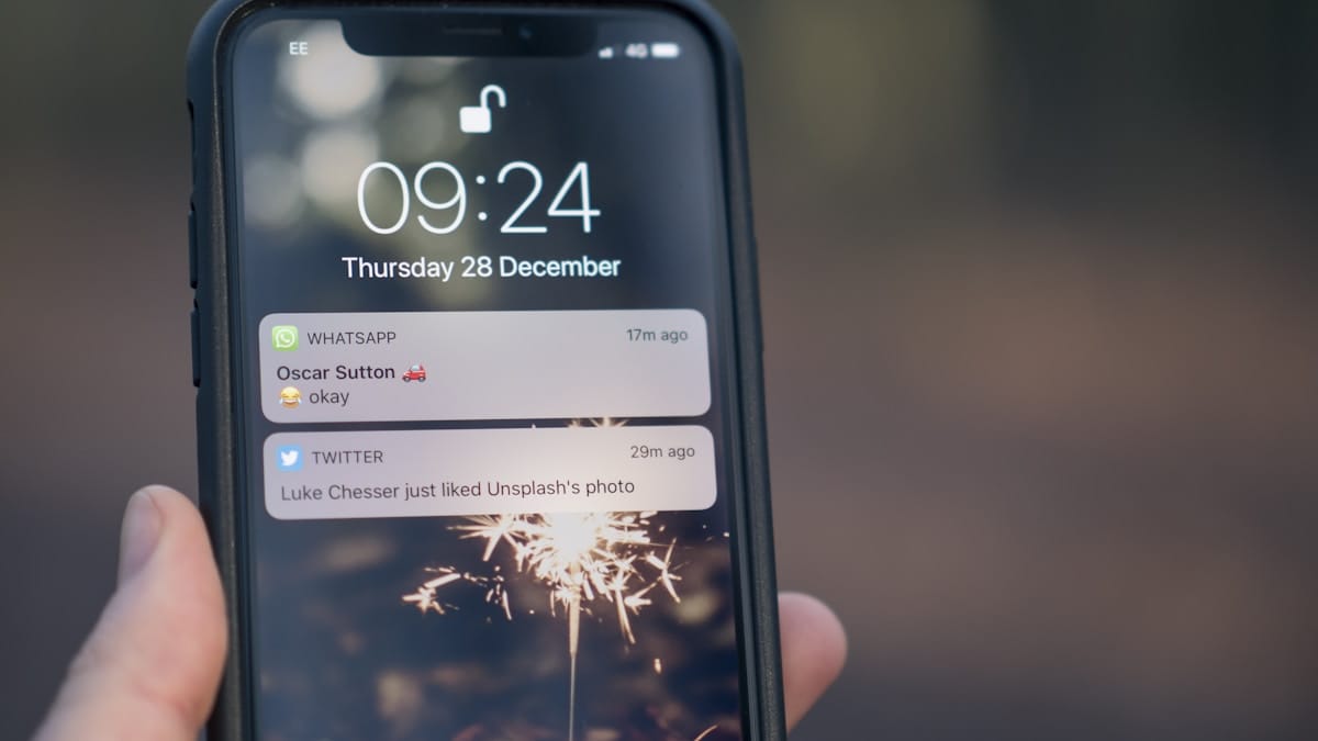 iPhone Şarj Olmuyor mu? iOS 20 Sonrası 7 Kesin Çözüm 2 iPhone şarj olmuyor