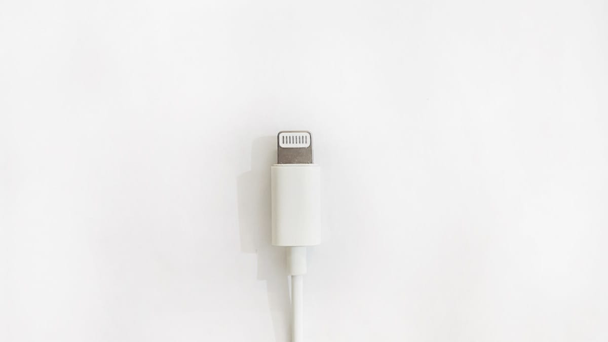iPhone şarj olmuyor 2026 - iPhone Şarj Olmuyor mu? İşte 2026'da Denenmiş 7 Çözüm 1 iPhone şarj olmuyor 2026 - iPhone şarj olmuyor