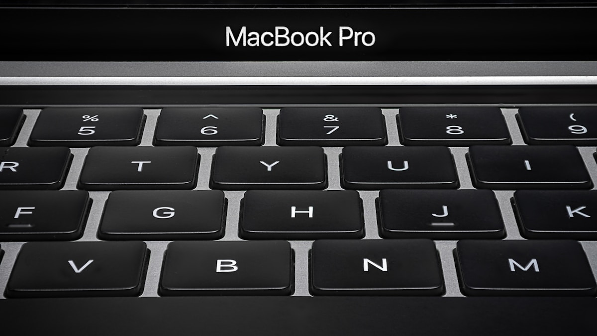 MacBook Pro 16 M4 Max: Video Editörler İçin En İyi Konfigürasyon 2 MacBook Pro 16 M4 Max