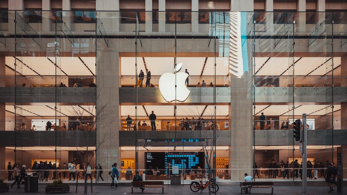 MacBook Ultra OLED fiyatı 2026 - MacBook Ultra OLED: M5 Pro ve M5 Max Fiyatı Ne Zaman? 2 MacBook Ultra OLED fiyatı 2026 - MacBook Ultra OLED fiyatı