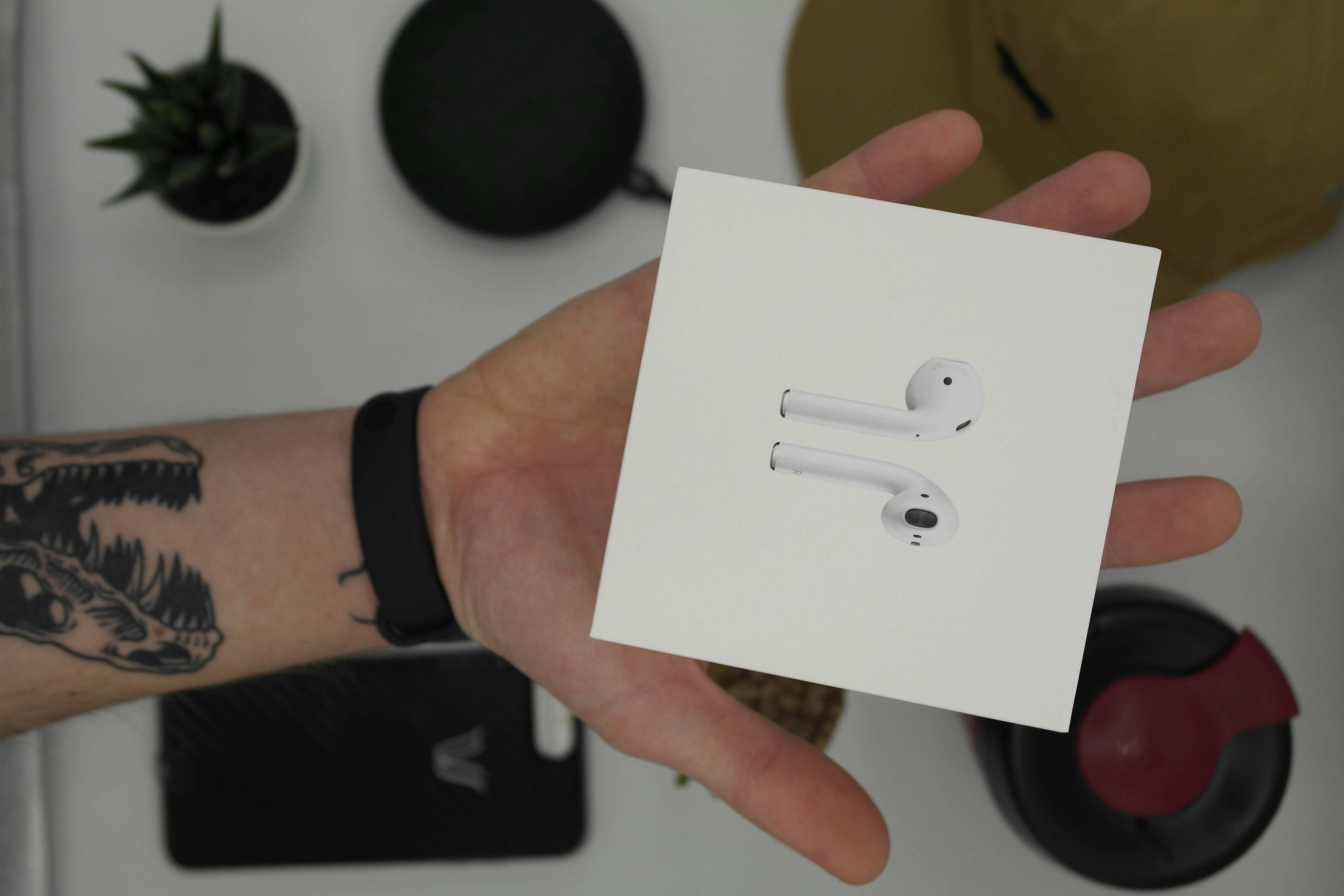 AirPods Ultra mı Geliyor? iOS 27 Beta İpuçları 2 AirPods Ultra
