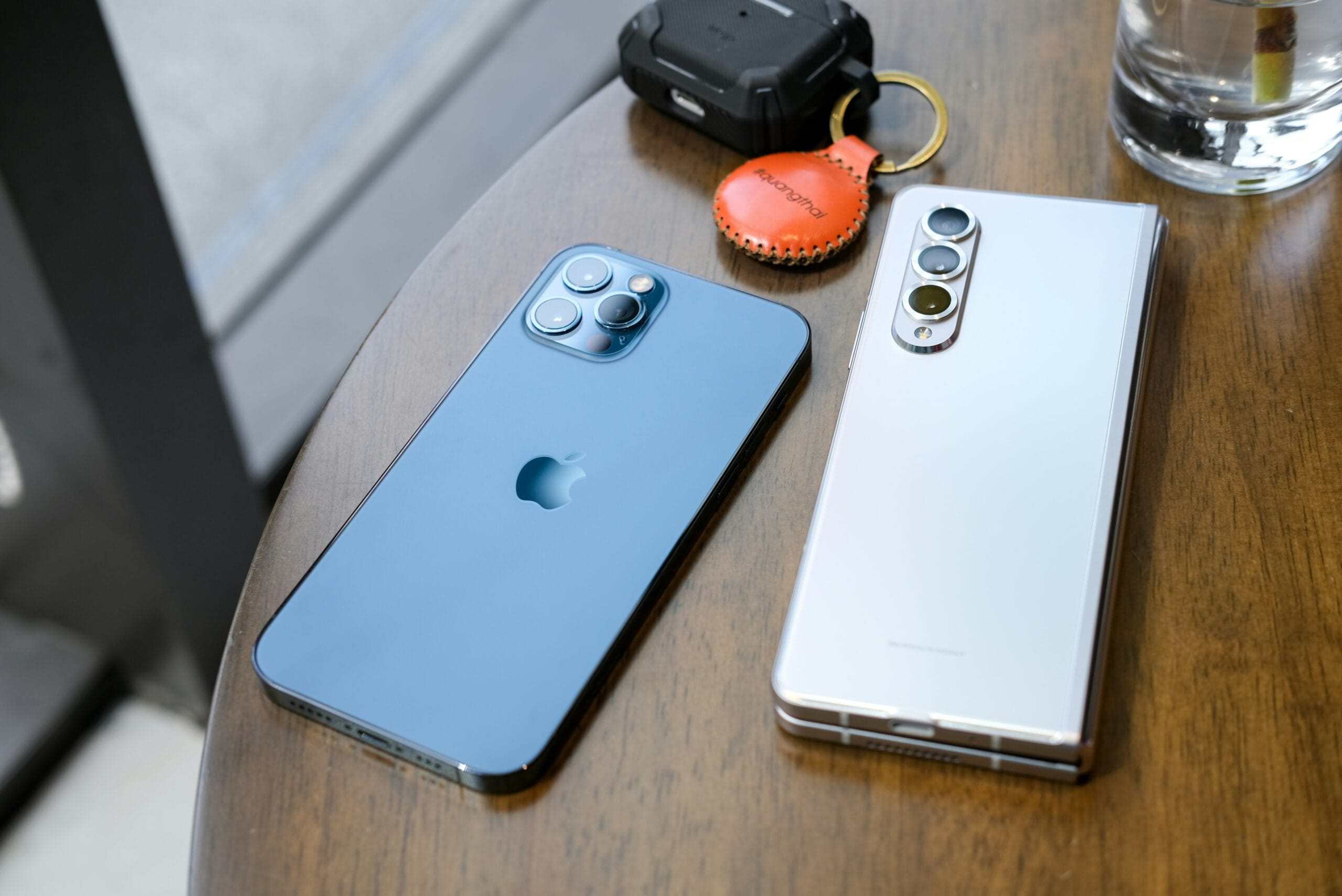 Katlanabilir iPhone Ultra İlk Kez Görüntülendi: Tasarımı ve Beklenen Özellikleri 2 katlanabilir iPhone Ultra